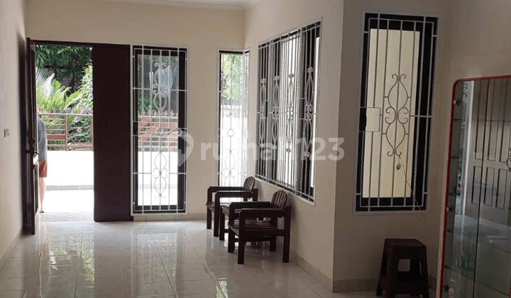 Dijual Rumah Eksklusif di Grisenda Pik Hadap Utara