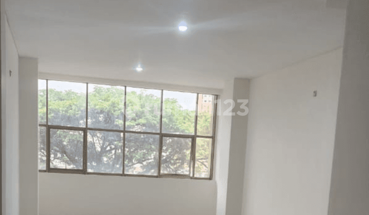 Dijual dan Disewakan Ruko Golf Lake Paris