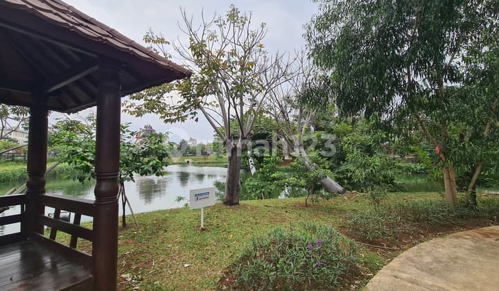 Dijual Kavling Hook Premium di Green Lake City View Danau