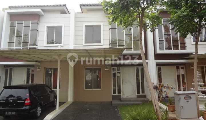 Disewa Rumah 6X15 Green Lake City Hadap Timur 4+1 Kamar Tidur