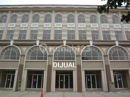 Ruko Gandeng 2 Termurah Dijual di Green Lake City Jalanan Lebar