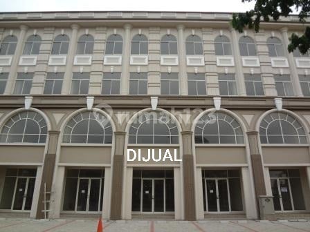 Ruko Gandeng 2 Termurah Dijual di Green Lake City Jalanan Lebar