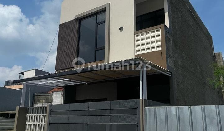 Rumah Baru Cihanjuang Selatan Via Gumil