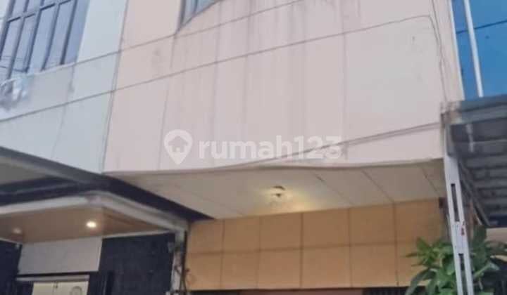 Ruko Siap Pakai Dilokasi Yg Sangat Strategis, Aman dan Nyaman