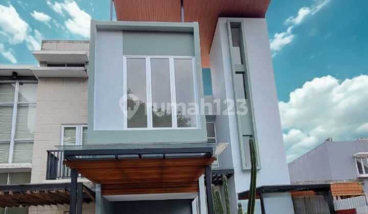 Beautiful House in a Lush Environment at Kebayoran Residence Bintaro