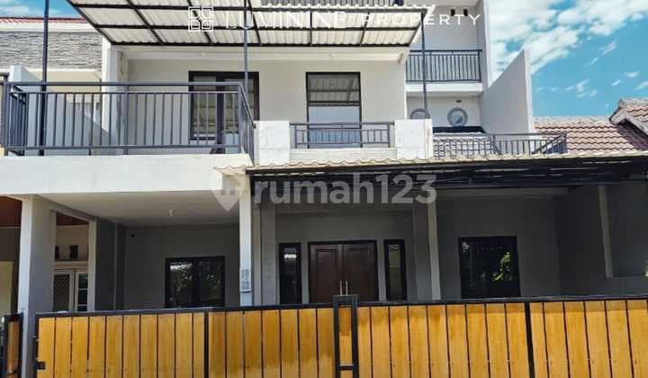 Dijual Rumah Baru Renovasi 3 Lantaisiap Huni di Kawasan Strategis di BSD City