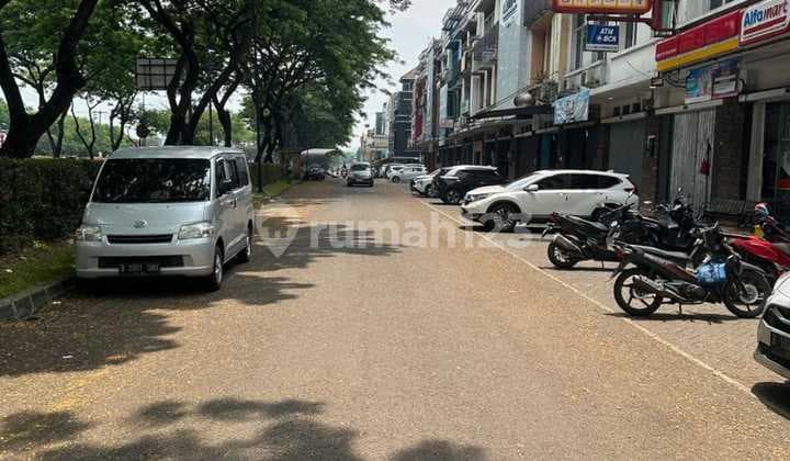Ruko 3 Lantai Hadap Jalan Raya Cocok untuk Usaha Serpong Bsd