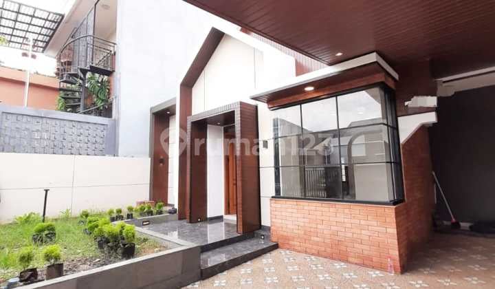 Rumah 1 Lantai Bsd Ada Halaman Luasdi Belakang Rumah