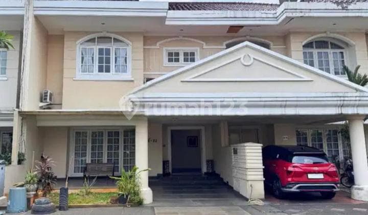 Nice Home Ready to Live In at Graha Hijau Ciputat