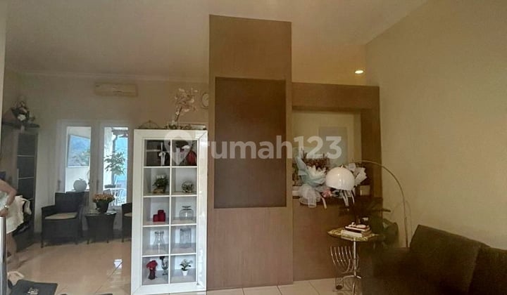 Rumah Dekat ke Club House Crystal Residence Tangerang Crt29
