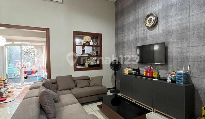Rumah Nyaman 3 Kamar SHM Hadap Utara LT 162 - Investasi Ideal Rp 2,85 M