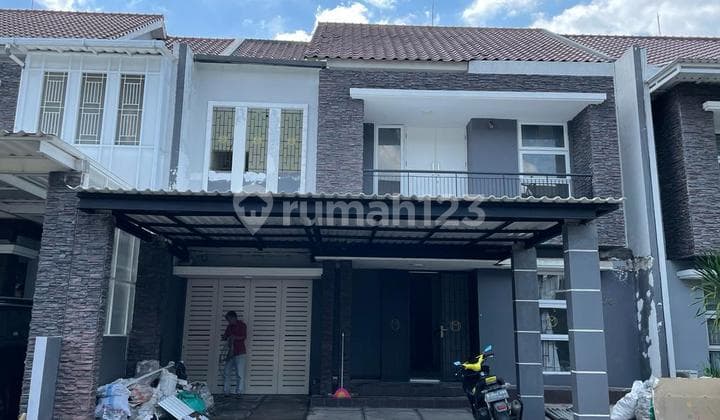 Rumah Di Raffles Hills Cibubur