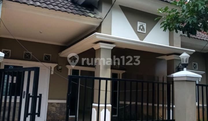 Rumah di Villa Nusa Indah 5