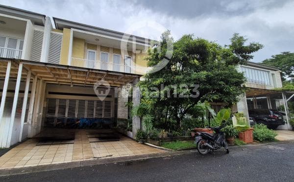 Rumah di Cluster Eksklusif Grand Orchard Cluster Ebony, Kelapa Gading, Jakarta Utara