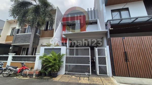 Dijual Rumah di Jl, Kakap Rawamangun Jakarta Timur Luas 225m2