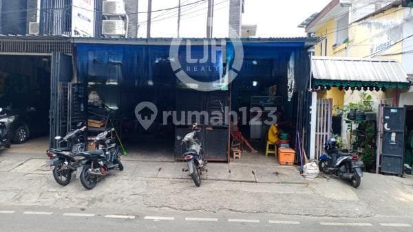 Shop House for Rent Location Hook at Kebon Kosong Raya, Kemayoran, Central Jakarta