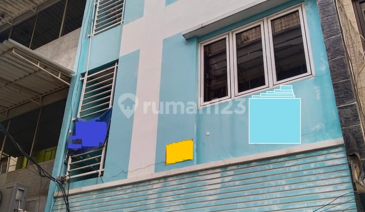 FOR SALE SHOPHOUSE IN SHOPHOUSE COMPLEX 38 TAMAN SARI WEST JAKARTA