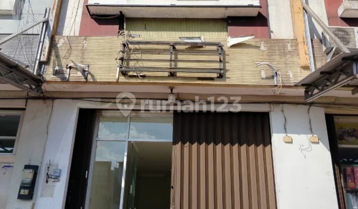 Disewakan Ruko 2 Lantai Paling Strategis Dekat Kantor Perbankan