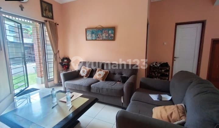 Rumah Dijual di Grand Wisata Cluster Water Garden - Hunian Nyaman & Strategis!