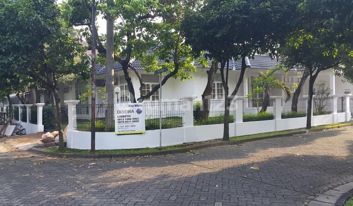 For Rent: House in Kemang Pratama, West Bekasi