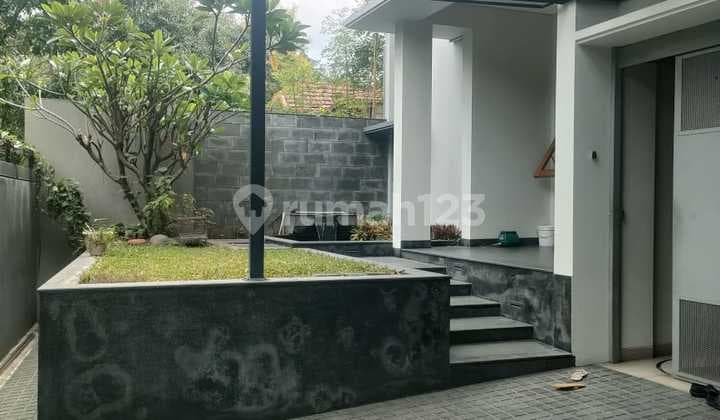 Rumah 2Lantai,Bagus, Siap Pakai