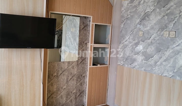 Apartemen Pusat Kota, Strategis, Murah, Perabot Lengkap, Siap Huni Terawat Aman.