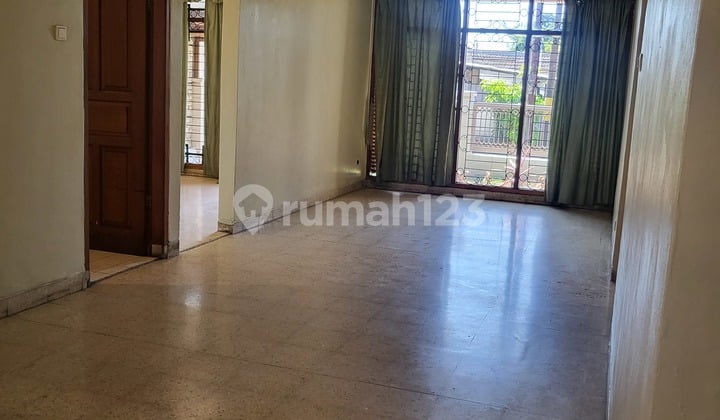 Jual Cpt Rumah Tingkat. 3Kt.murah.asri.terawat.rp 2,2 M