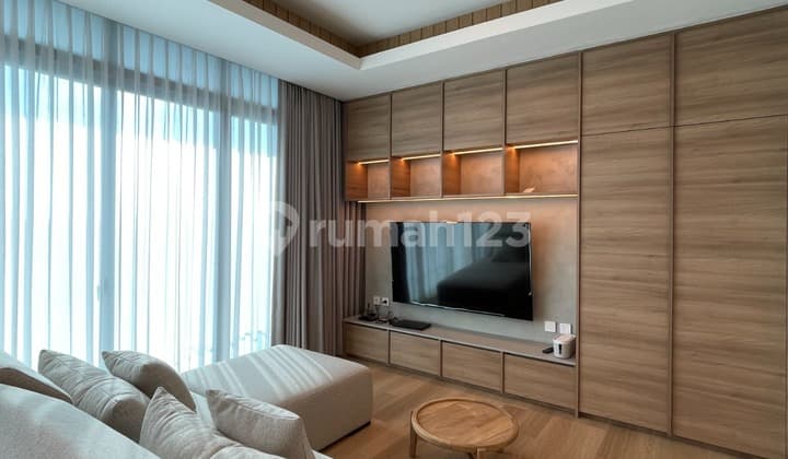 Jual Apartemen Ekslusif The Windsor, Full Furnished di Puri Indah Jakarta Barat
