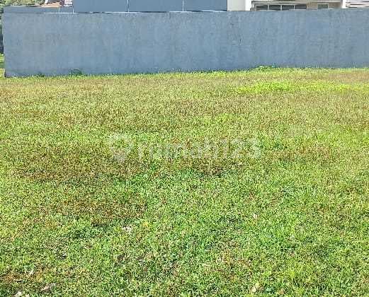 FOR SALE WIDE BODY PLOT 300 M2 IN CLUSTER GIRI SUVARNA SUTERA