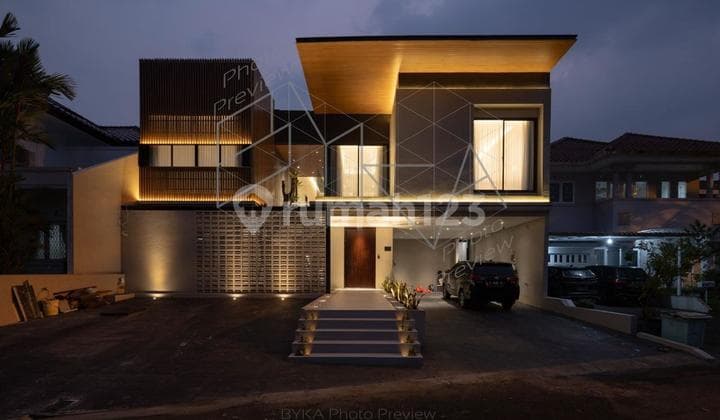 DIJUAL RUMAH MODERN TROPIS, HIGH CEILING, BANGUNAN MANDIRI, MEWAH DI GIRI LOKA BSD