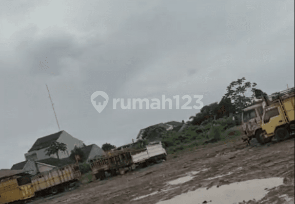 Disewakan Tanah Luas 4000 M2 di Pinggir Jalan Desa Malangnengah Pagedangan
