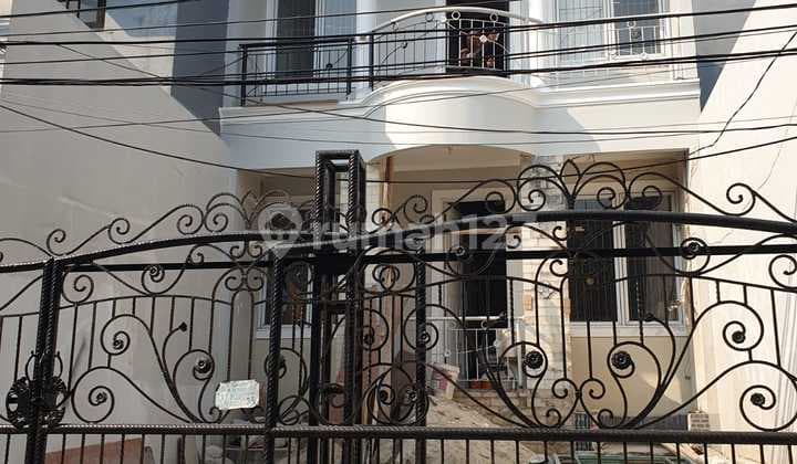 High House 1 Mtr 2.5 Floors, Ready to Occupy