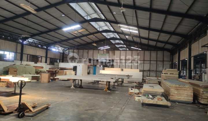 For Sale Warehouse with 40 ft Container Access on Jalan Raya Legok
