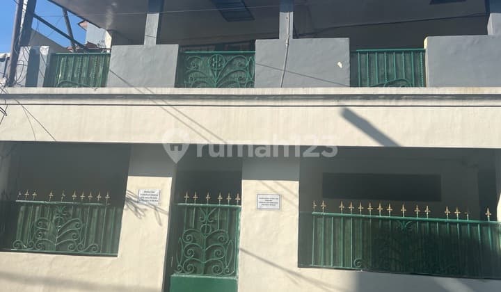 Dijual Rumah Tua hitung Tanah cocok untuk Kost-kost an