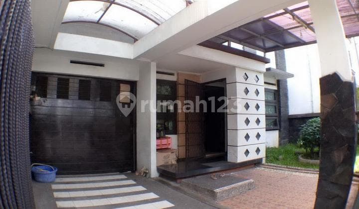 House in Batununggal