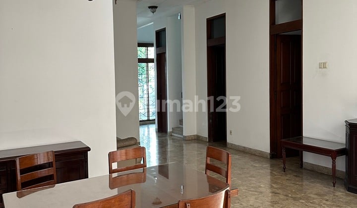 Disewakan Rumah Terawat Dalam Kompleks Perumahan Asri