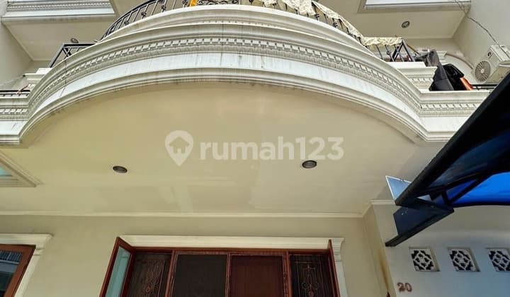 Rumah Mewah di Pluit Jakut