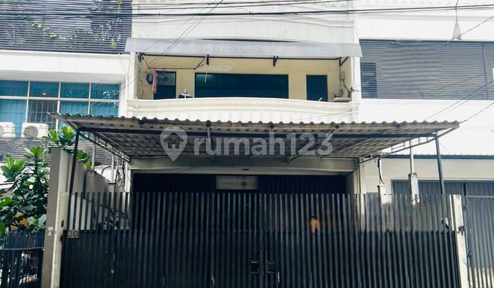 Ready-to-Build House in Tomang Suitable for Boarding House and Business