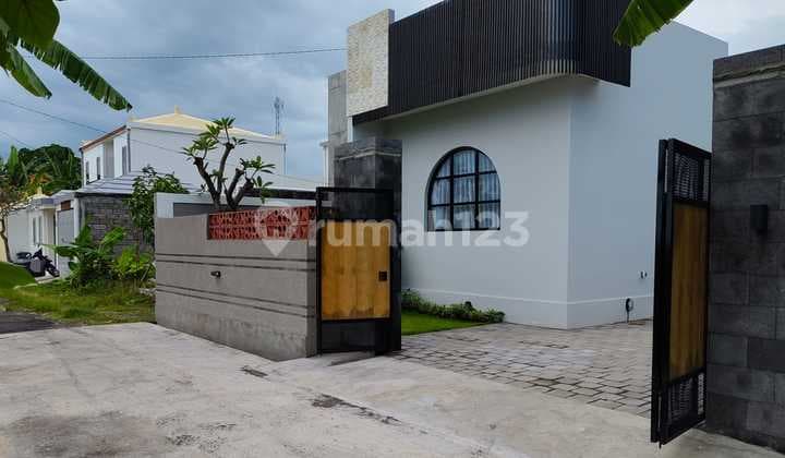 Villa Baru Gress Dkt Pantai 3 Kmr Tdr Furnished di Lovina Dekat Pantai Dijual Cepat