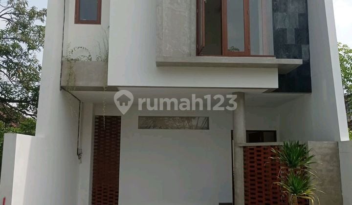 Rumah 2Lt di Cokroaminoto Dekat Taman Rama School