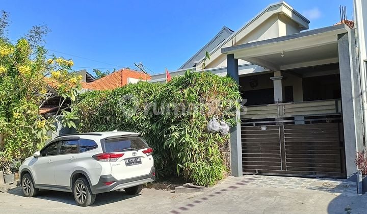 Rumah Di Taman Griya Furnished Dekat Jalan Utama Dijual Cepat