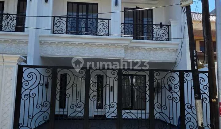 Dijual Rumah American Classic Brand New di Sunter