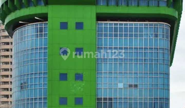 jual gedung 8lt di gajah mada