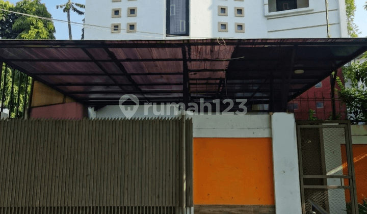 Rumah Bagus 2 Lantai di Sunter Lokasi Strategis