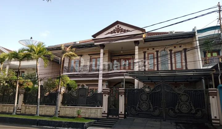 Turun Harga Jual Cepat Rumah Mewah Bagus di Sunter Turun Harga Jual Cepat Rumah Mewah Bagus di Sunter