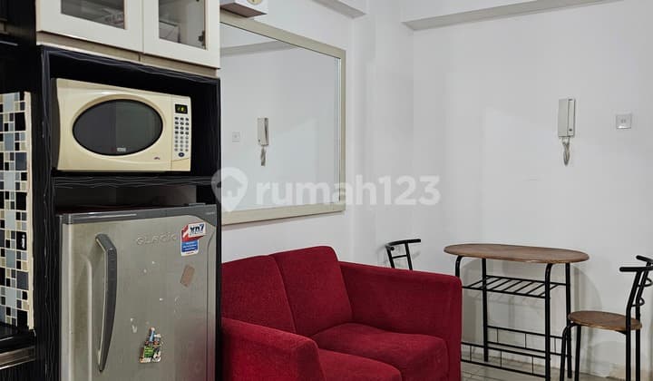 Investasi Terbaik 2Br, View Pool, Furnished,Tower Terbaik Bassura