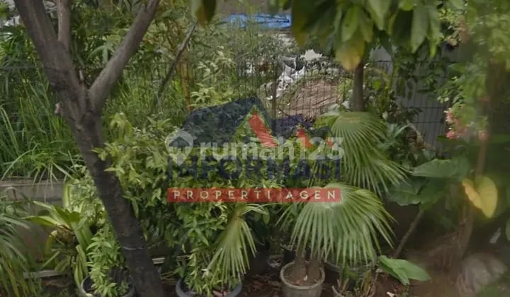 Comfortable South-Facing Lot in Puri Indah, West Jakarta