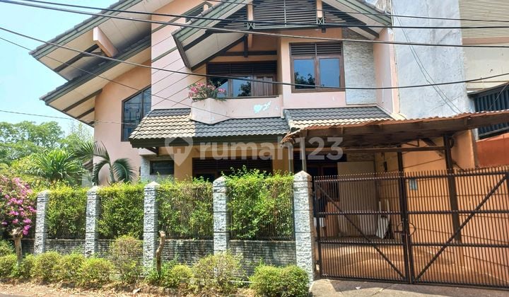 Rumah Jual Taman Aries. Bagus. Rapih. Strategis Dalam Cluster.