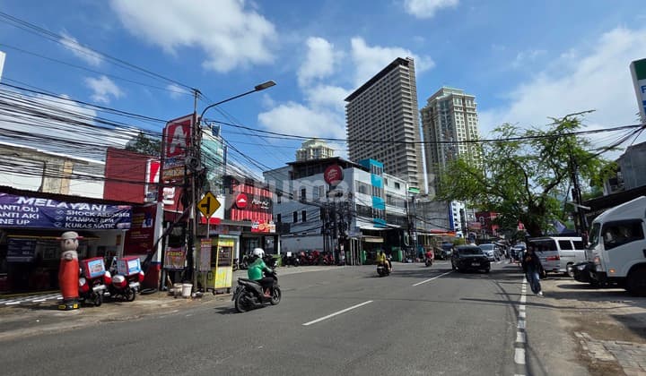Bangunan Komersial Bendungan Hilir Raya