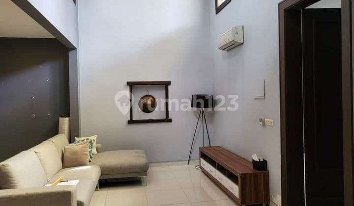 Rumah 3 Lantai Turun Harga Lokasi Strategis